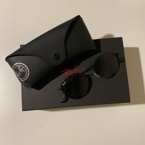 Ray-Ban Round Metal